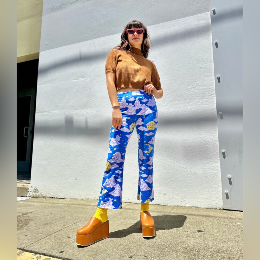 Nooworks Kick Flare Pant in Cloud People